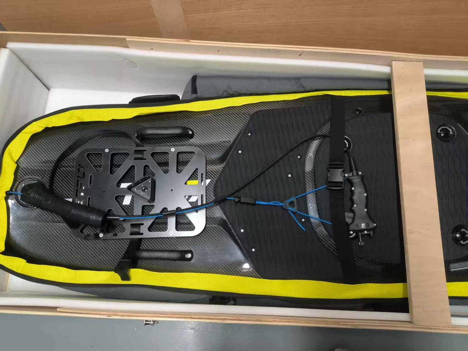 Havospark JF-ADV Crossing Jetboard — Long-Range T1000 Carbon Fiber EFI Two-Stroke Jet Surf Board (92km Range) - Image 11